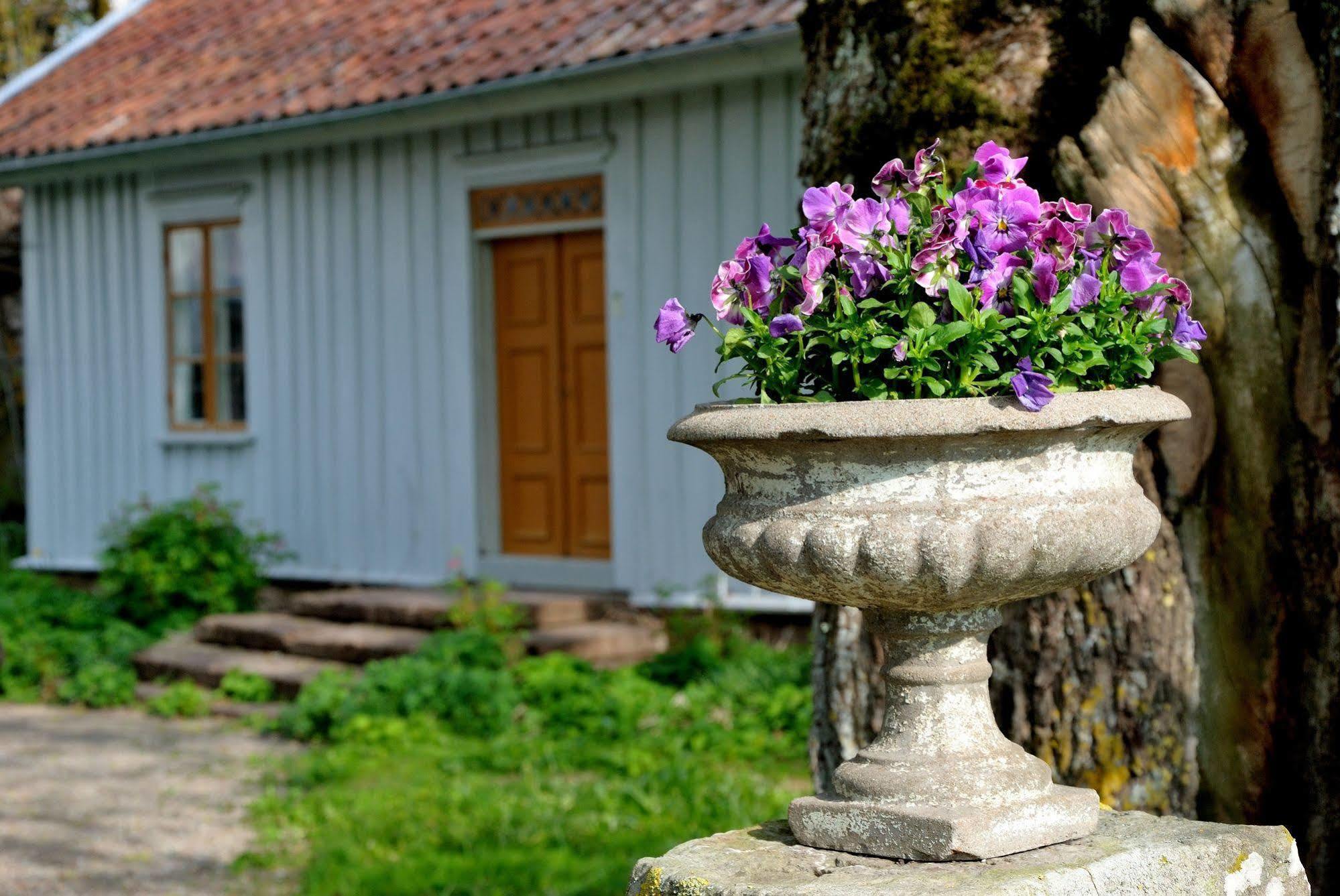 Nästegården Bed&Breakfast Sätuna Eksteriør billede